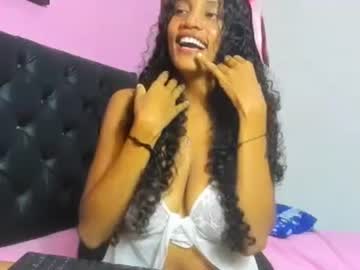 See Alanys214 online Now @ g18.cam