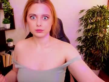 See Alice_wander online Now @ g18.cam