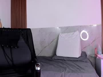 See Alicenoir_ online Now @ g18.cam