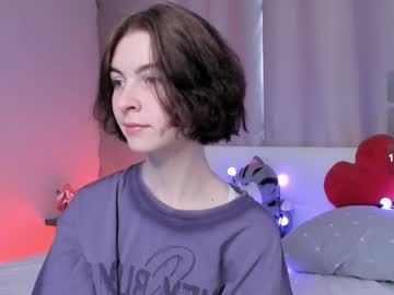 See Antoniafake online Now @ g18.cam
