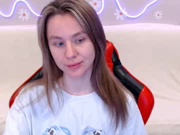 See Baby_kitte online Now @ g18.cam