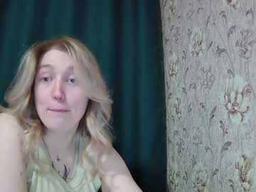 See Citrusblissss online Now @ g18.cam