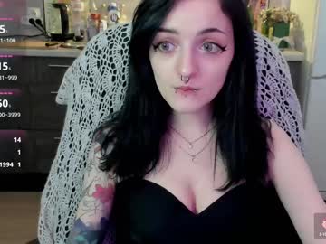 See Dead__winter online Now @ g18.cam
