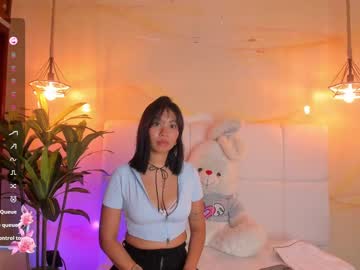 See Doll_violett online Now @ g18.cam