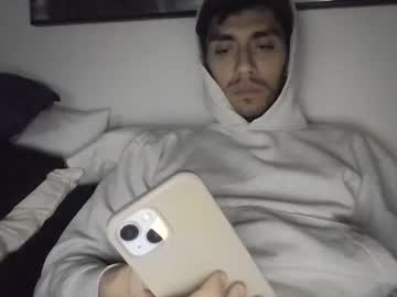See Jeanpierbello7 online Now @ g18.cam