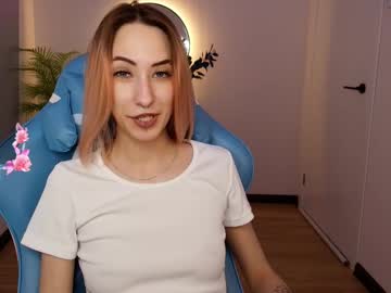 See Jinx_boom online Now @ g18.cam