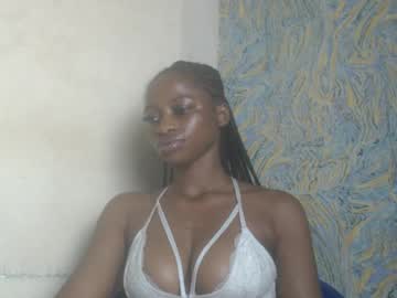 See Juicypiexx online Now @ g18.cam