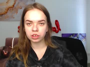 See Katrinpearls online Now @ g18.cam