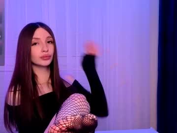See Khloeyourangel online Now @ g18.cam