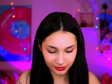 See Kimclarks online Now @ g18.cam