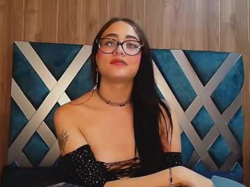 See Kitty_pridee online Now @ g18.cam