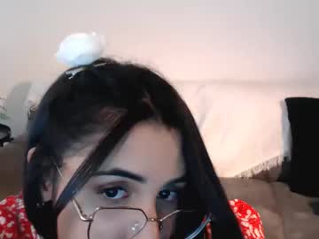 See Lanzy_bloom online Now @ g18.cam