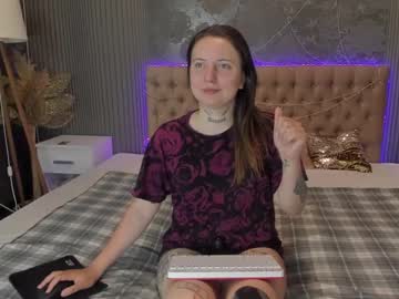See Lilavame online Now @ g18.cam