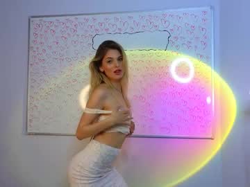 See Mattieandrews online Now @ g18.cam