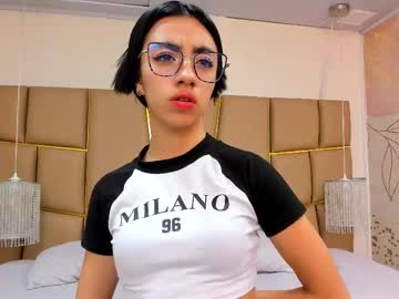 See Miiacherry online Now @ g18.cam