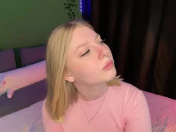 See Mildredsanchez online Now @ g18.cam