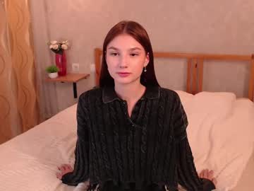 See Mimicrash online Now @ g18.cam