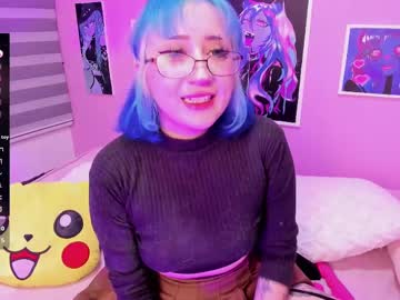 See Miwaviolet online Now @ g18.cam