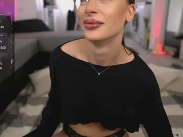 See Nattypierce online Now @ g18.cam