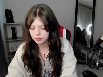 See Nellysunrise_1 online Now @ g18.cam