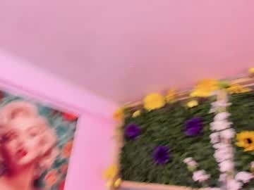 See Samanta_roberts1 online Now @ g18.cam