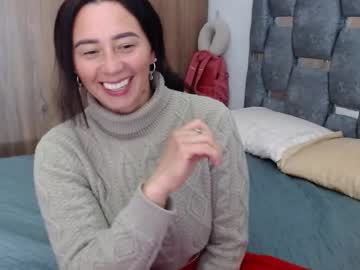 See Sarahott_1 online Now @ g18.cam