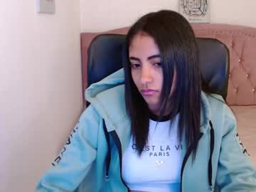 See Shaneelle online Now @ g18.cam