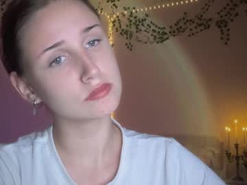 See Stellarflame online Now @ g18.cam