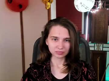 See Tessamill online Now @ g18.cam
