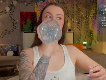 See That_eva online Now @ g18.cam