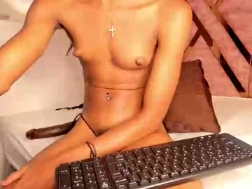 See Tifany_bigdick online Now @ g18.cam