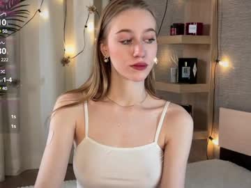 See Unnabella online Now @ g18.cam