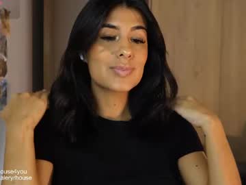 See Valeryrhouse_ online Now @ g18.cam