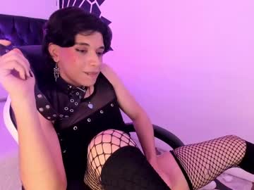 See Yariswhite online Now @ g18.cam